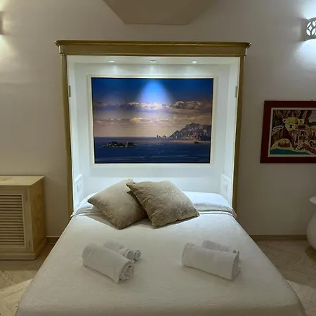 Szálloda Santa Chiara 4*