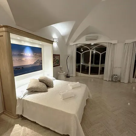 Santa Chiara Отель 4*