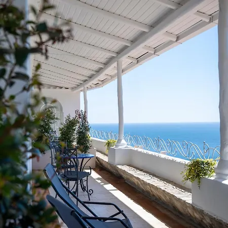 Santa Chiara Отель Позитано