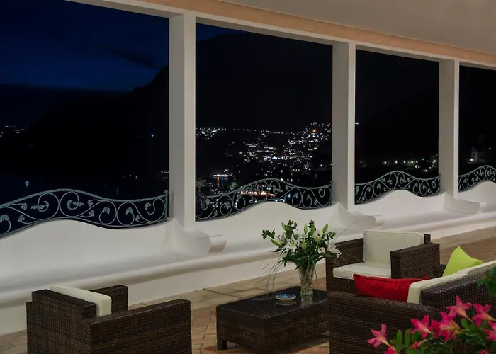 Santa Chiara 4* 포지타노