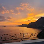 فندق Santa Chiara 4*