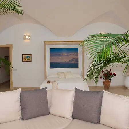Santa Chiara 4*