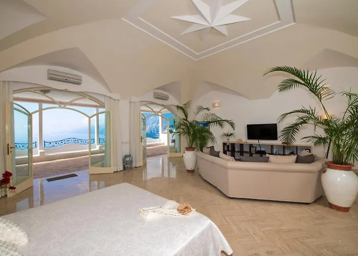 Santa Chiara 4*