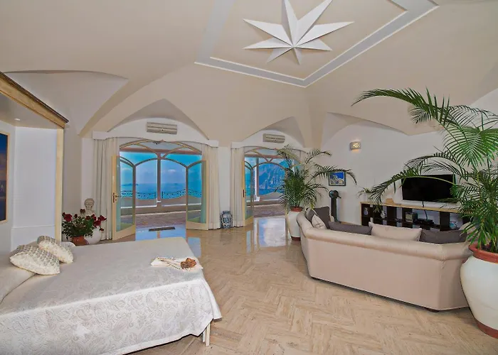 Santa Chiara ホテル 4*